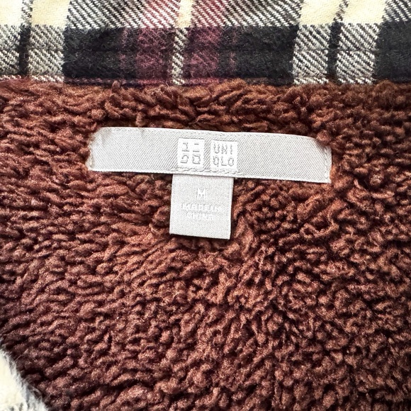 UNIQLO Sherpa Lined Plaid Flannel Long Sleeve Shirt Men's Size Medium Y2k Fleece - Picture 5 of 15